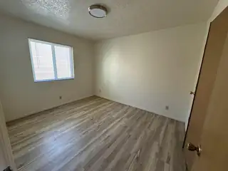 13401 Fruit Avenue NE B 