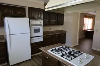 1695 La Mancha Lane Kitchen