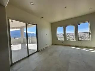 31 La Entrada Living Room