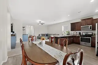 3421 Oregon Trail Road NE Dining Room