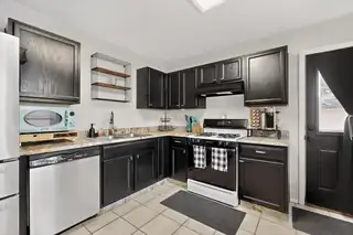 4104 Rowe Avenue NW Kitchen