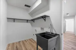 506 San Juan De Rio Drive SE Garage