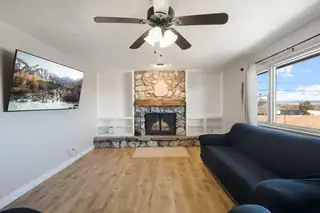 595 Socorro Drive SW Living Room