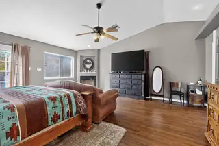 76 Edeal Road SE Bedroom