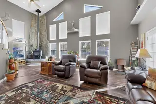 76 Edeal Road SE View