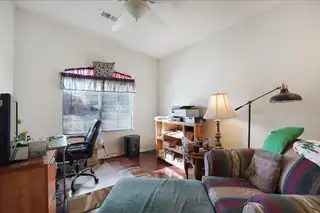 524 Hartman Drive SW Living Room