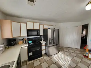 513 Bloomfield Meadows Drive NE Bedroom