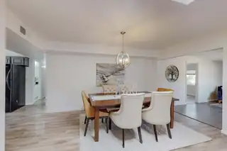 6200 Prairie Road NE Dining Room