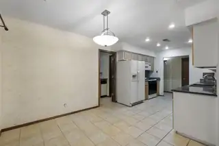 12104 PHOENIX Avenue NE Kitchen