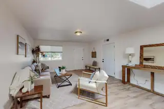 6200 Prairie Road NE 