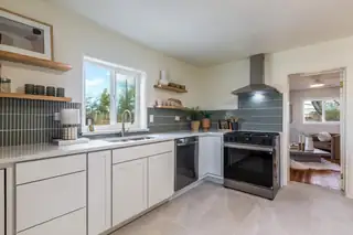 1313 15th Street NW Dining Room