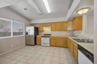 913 Somerset Meadows Drive Kitchen