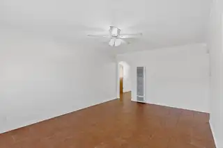 1237 Westerfeld Drive NE Living Room