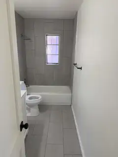 8906 Lexington Avenue NE Bathroom