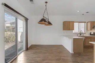 7527 Cricket Hill Drive NE Kitchen