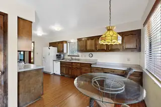 8701 Spain Road NE Kitchen