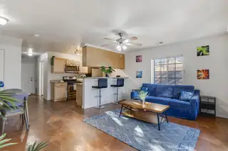 600 8th Street NW D Living Room