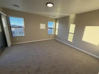 2701 Seaforth Circle Living Room