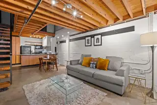 2001 Gold Avenue SE 3 Living Room