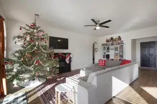 7262 Pajarito Road NE Kitchen