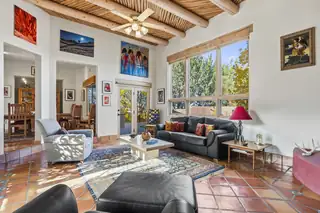 34 Vista Sandia Court Living Room