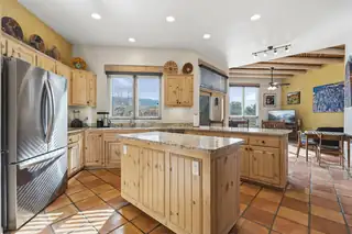 34 Vista Sandia Court Kitchen