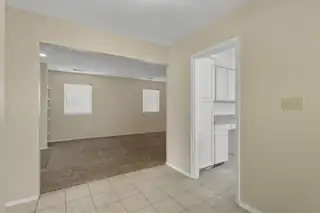 701 Norfolk Court SE Kitchen