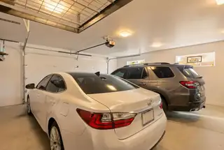 1540 Hillside Drive SW Garage