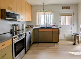 3514 Anderson Avenue SE C Kitchen