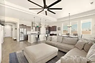 3304 Fennel Road NE Living Room