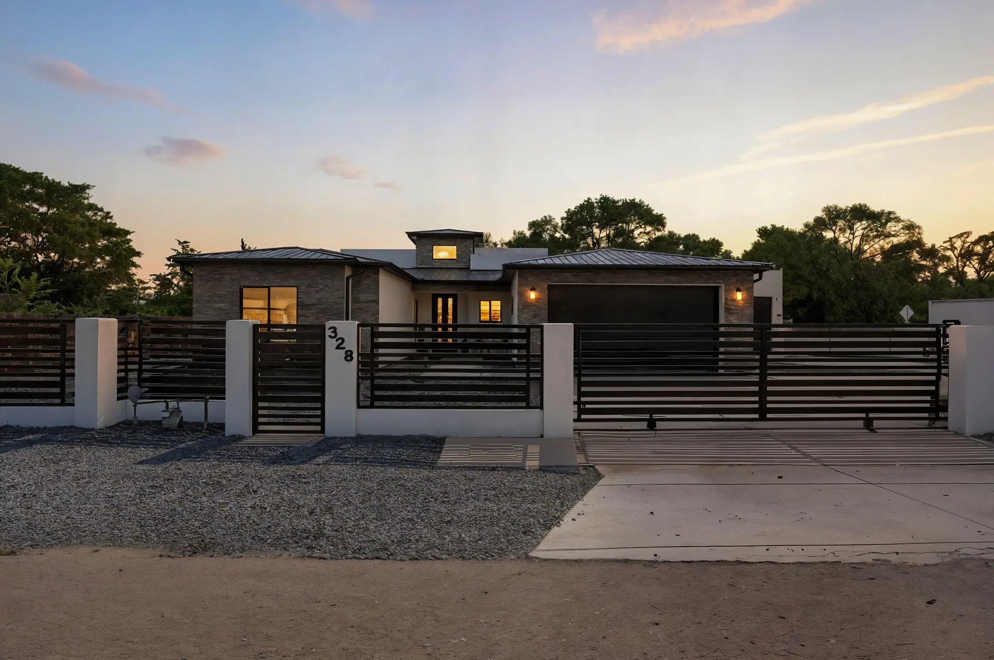 328 Camino Siete Road SW