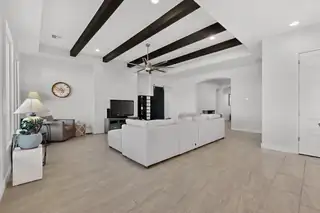 6914 Cleary Loop NE Kitchen