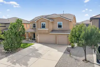 2606 Avenida Castellana SE Exterior Front