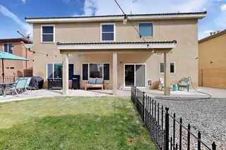 2606 Avenida Castellana SE Backyard