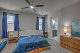 4144 Skyline Loop NE Bedroom