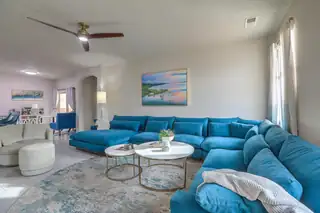 4144 Skyline Loop NE Living Room