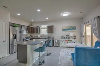 4144 Skyline Loop NE Kitchen