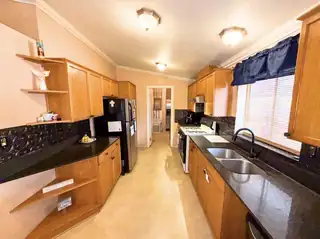 4 Bueno Suerte Kitchen