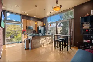 873 Silver Avenue SW, Albuquerque