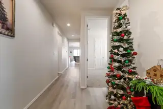 1310 Vallecito Court NW Living Room