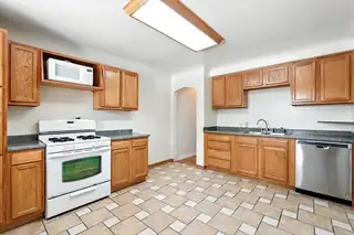 1632 Columbia Drive SE 