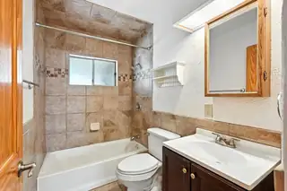 1632 Columbia Drive SE 