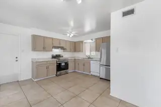 632 Marquis Court NE Kitchen