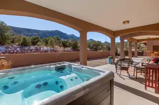 2 Valle Tranquillo Hot Tub