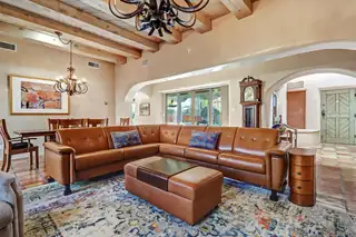 700 Ranchitos Road NW Living Room