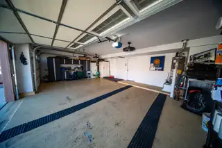 2812 Monument Drive NW Garage