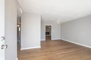 13505 Auburn Avenue NE Living Room