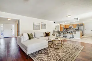 1634 Sagebrush Trail SE Living Room