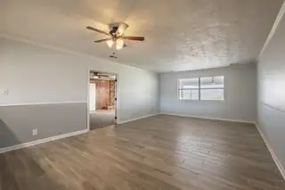 565 Littler Drive SE Living Room