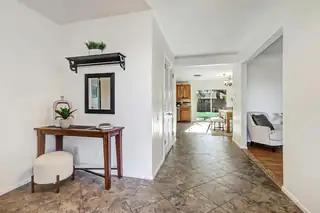 905 Warm Sands Trail SE Living Room